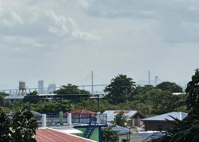 Relaxing Modern Vintage Near The Airport * Lapu-Lapu City